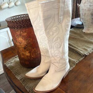 SHU SHOP Women's Zaire Western Cowboy Boots in white Sz 8 1/2